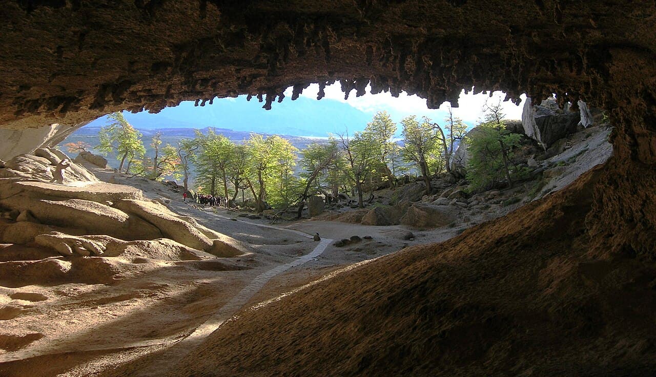 Cueva del Milodon, Patagonia: Torres del Paine and El Chalten