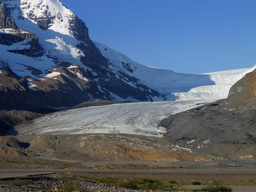 The Icefields Parkway to the Athabasca Glacier and back, Canada