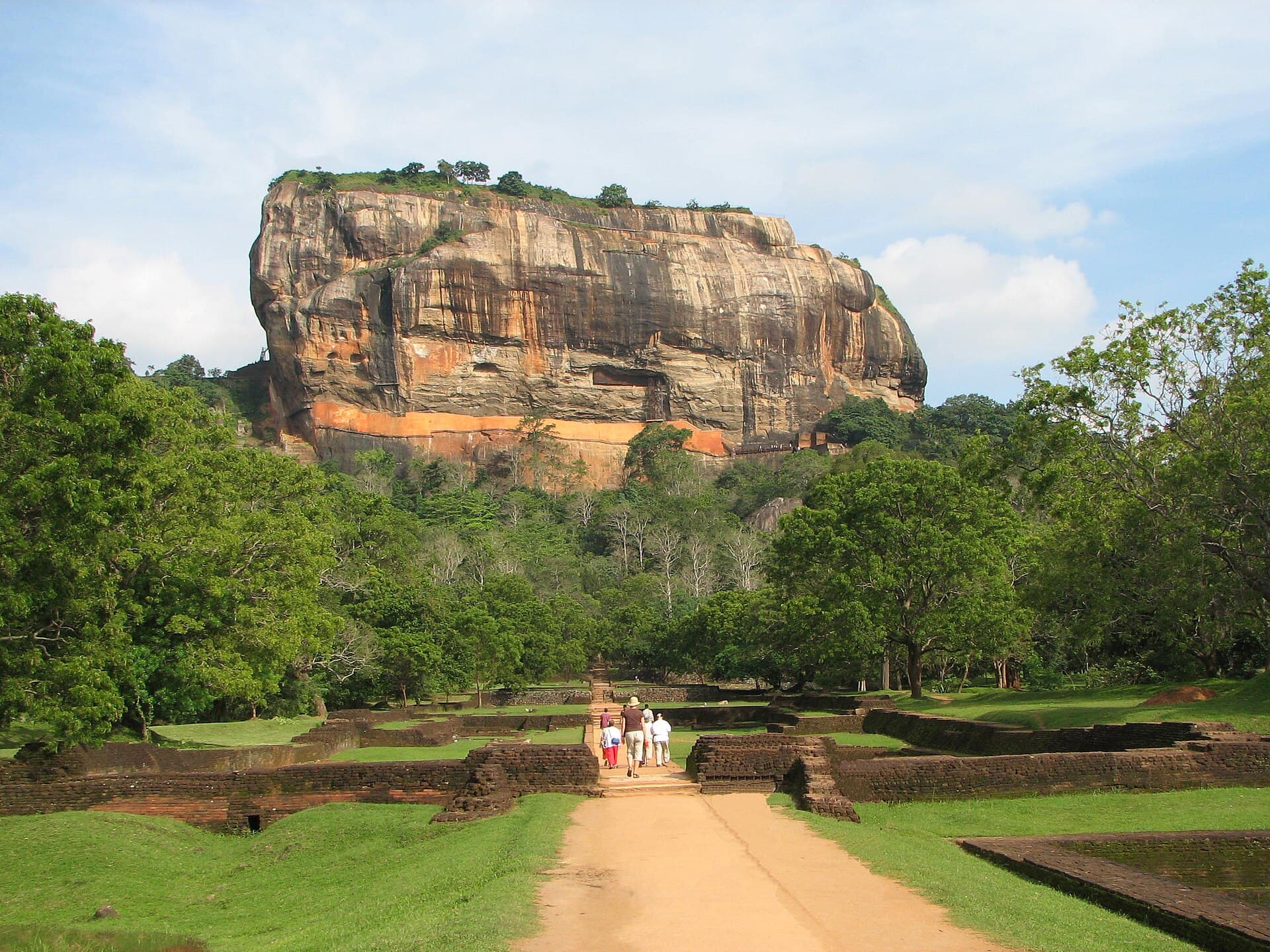Sri Lanka Round Trip